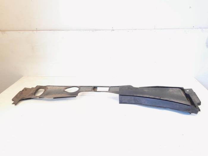 Paravent d'un Audi A4 (LZ9Y), -, 3 mois de garantie, Audi, Utilisé