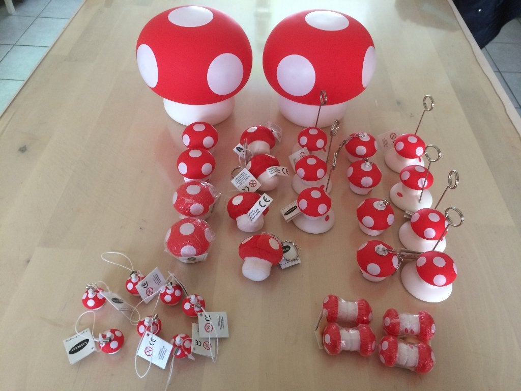 Paddenstoel pitou rood van BB collectie UITVERKOOP, Enlèvement ou Envoi, Neuf, Cadeau d'accouchement