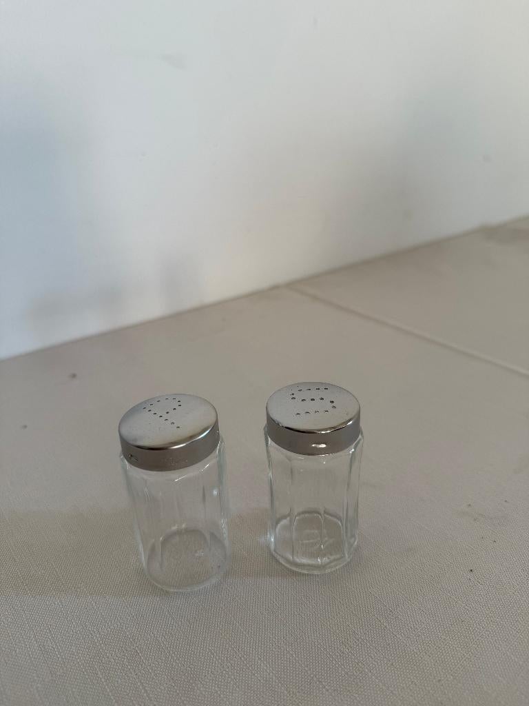 8 peper- en 4 zout vatjes, Enlèvement ou Envoi, Utilisé, Verre