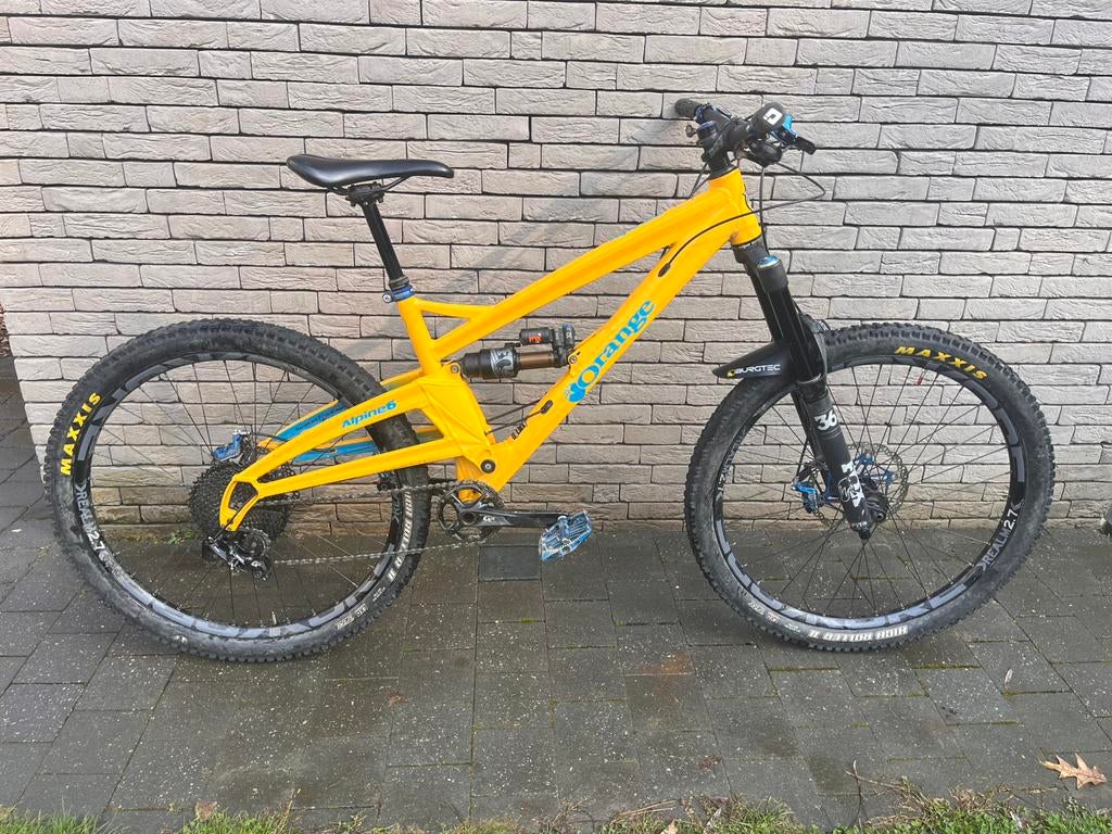 Custom enduro mountainbike, Fietsen en Brommers, Fietsen | Mountainbikes en ATB, Zo goed als nieuw, Heren, Overige merken, Fully