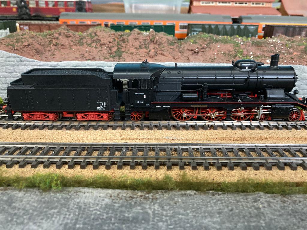 Märklin 37115 Steam Loc DB numérique (MFx) et audio, Hobby & Loisirs créatifs, Trains miniatures | HO, Comme neuf, Locomotive