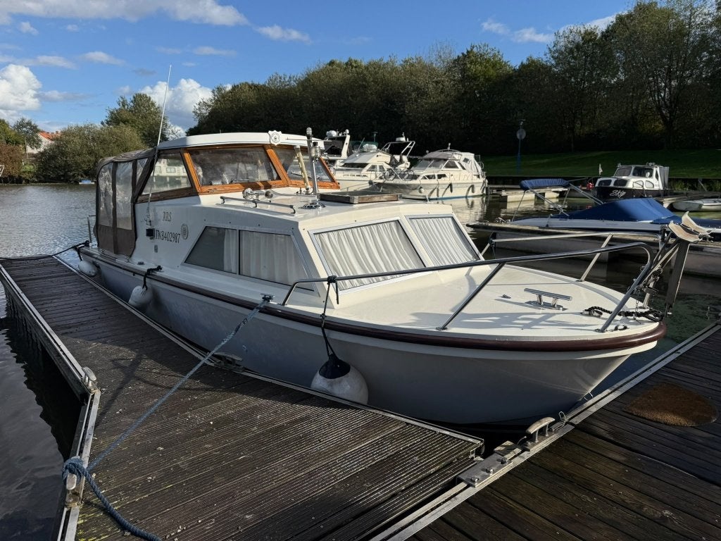 Fjord Selqueen - Bateau à moteur Volvo Penta Polyester, Sports nautiques & Bateaux, 3 m, Essence, Moteur in-bord, Comme neuf