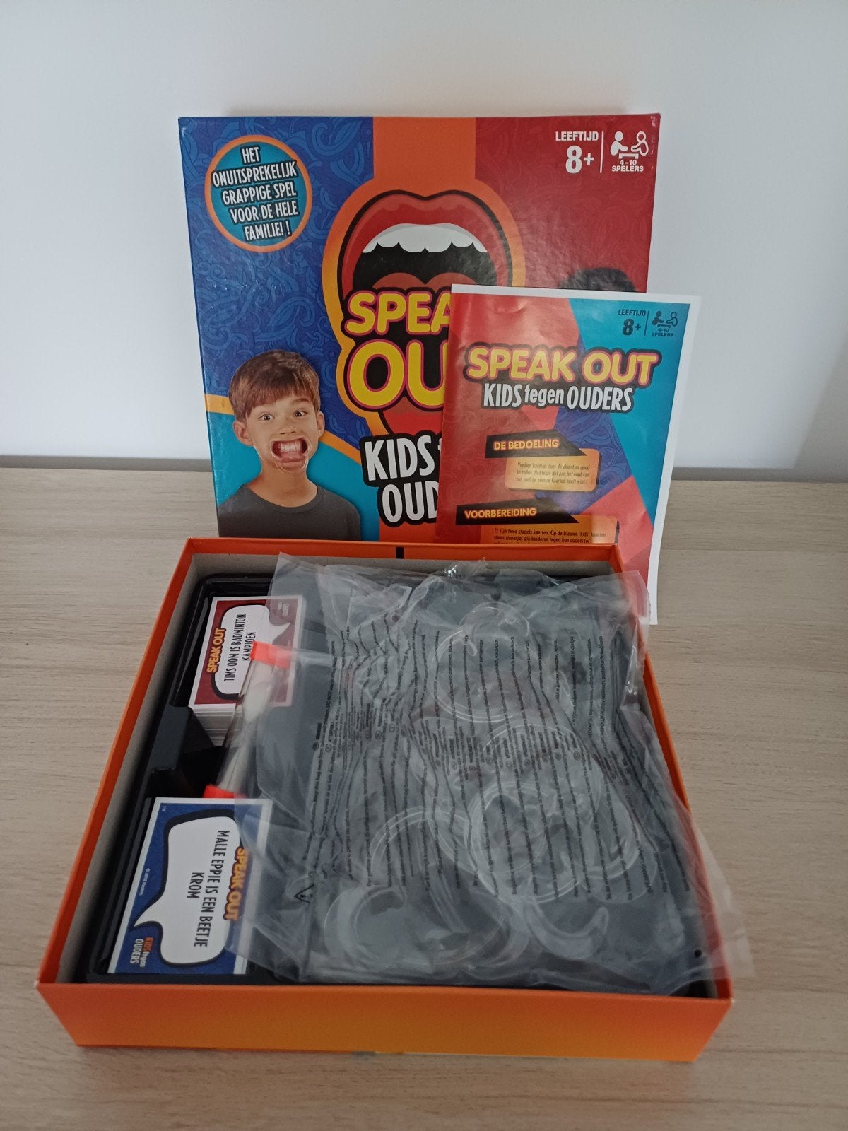 gezelschapsspel Speak out, Ophalen