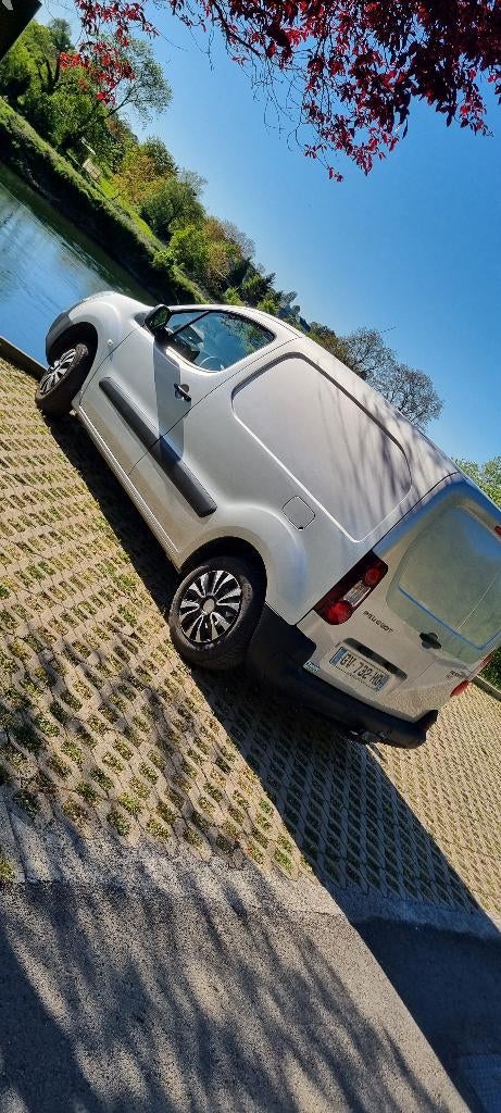 Peugeot partner, Argent ou Gris, Achat, Aide au démarrage en côte, 3 places