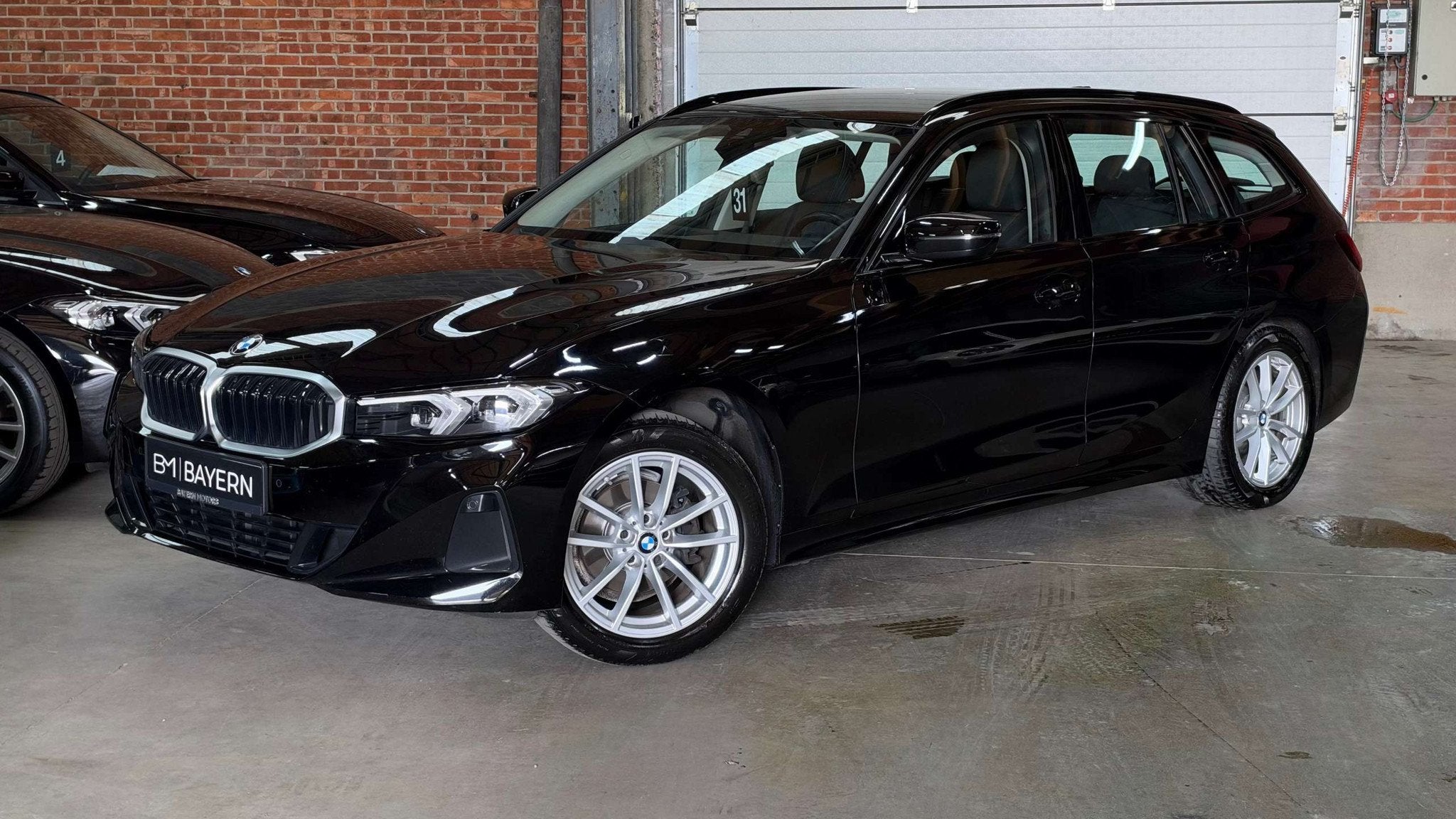 BMW 318 iA*Benzine*Facelift*Garantie*SportAutomaat*LED*Par, Auto's, Automaat, 1998 cc, Stof, Gebruikt