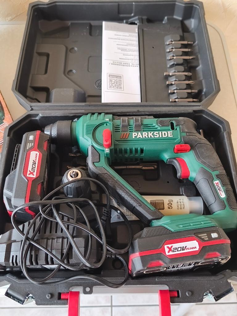 MARTEAU PERFORATEUR / PERCEUSE, Enlèvement, Neuf, Marteau perforateur et/ou Marteau piqueur, Vitesse variable