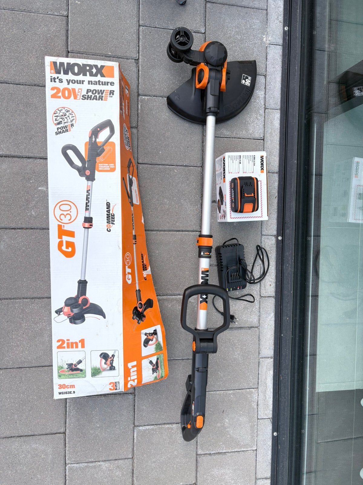 Coupe-herbe Worx Accu WG163E.9 avec batterie Worx Kit WA3604, Enlèvement, Utilisé, 30 à 39 cm, Tondeuses à gazon sur batterie