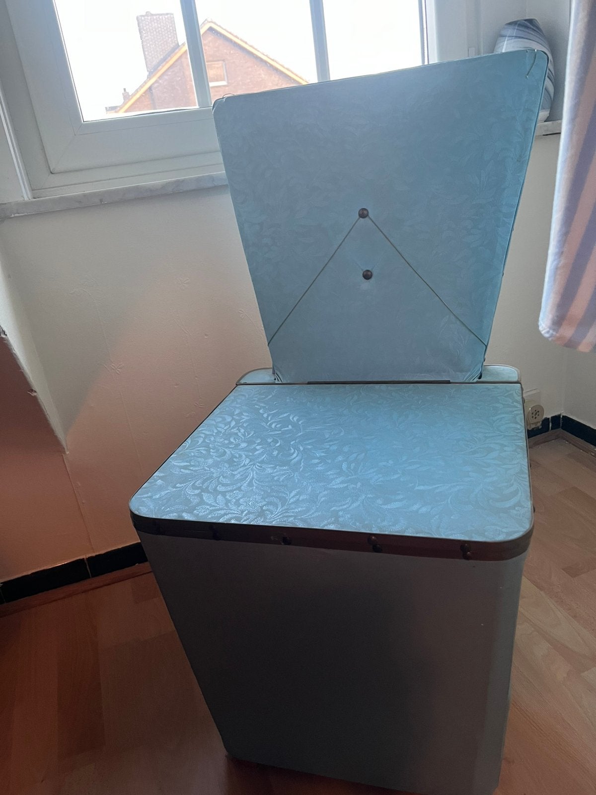 Vintage stoel, Ophalen, Kunststof, Gebruikt, 20 tot 30 liter