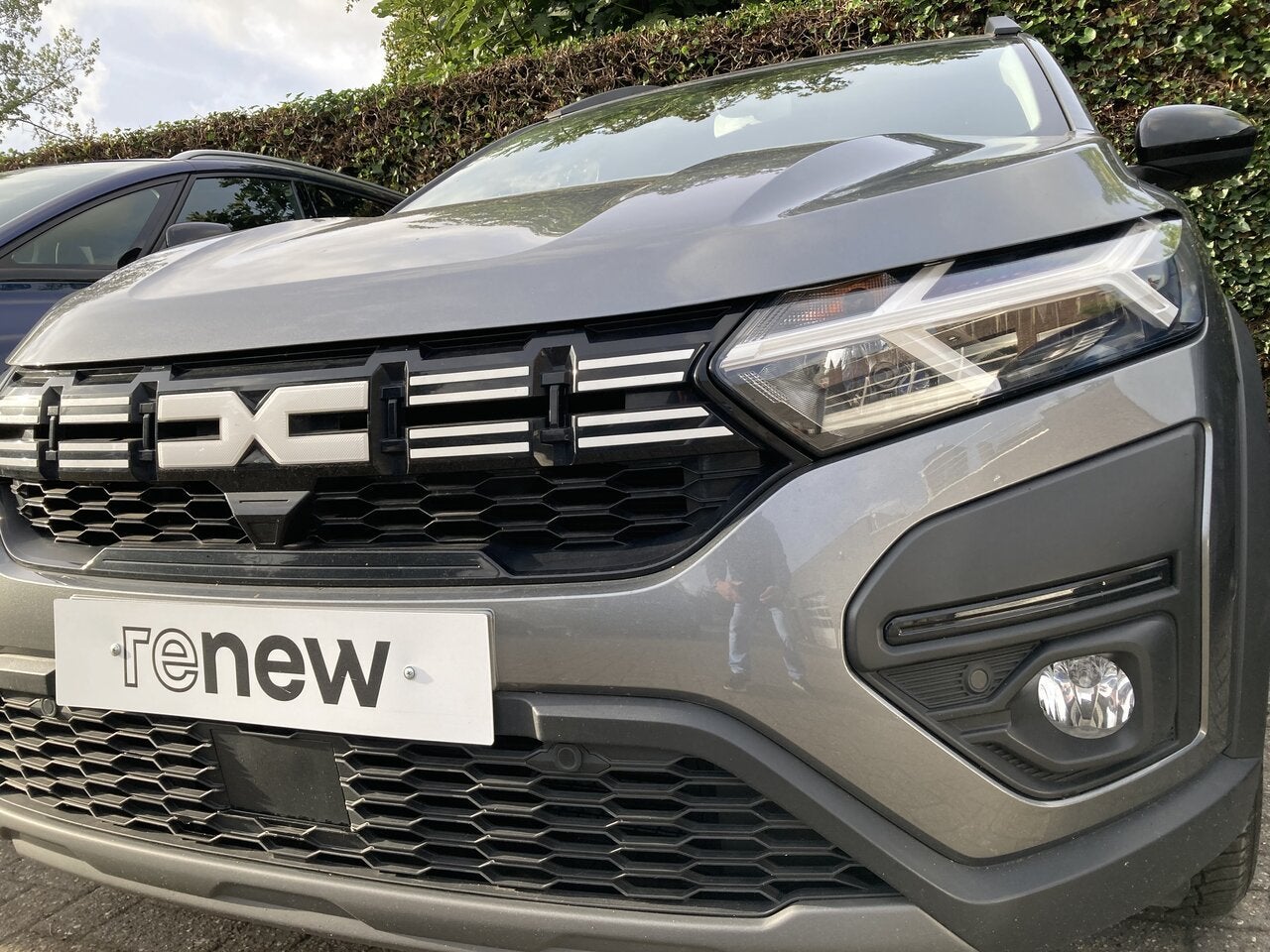 Dacia Jogger TCe 110 Pk Extreme * 7 Plaatsen *, Autos, 0 kg, Argent ou Gris, Achat, Ordinateur de bord