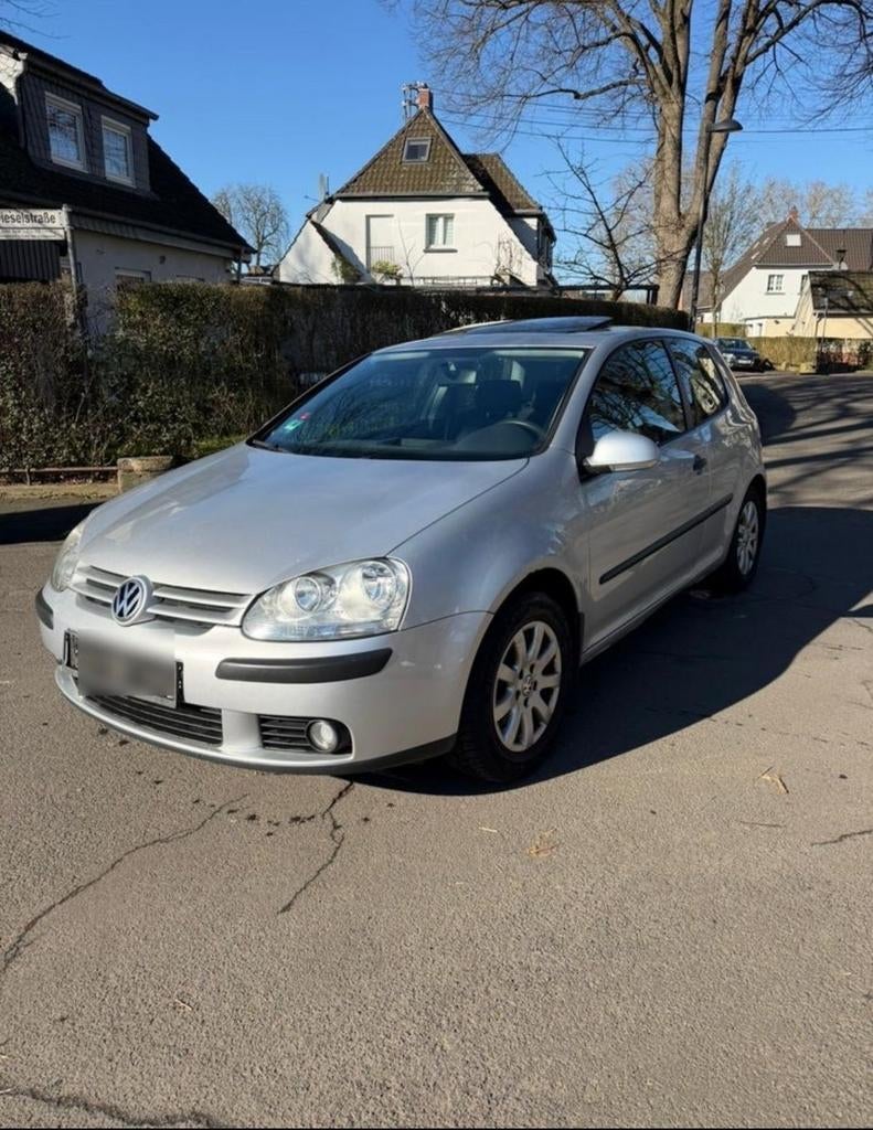 Golf 5 essence, Autos, Volkswagen, Particulier, Golf, ABS, Airbags, Air conditionné, Climatisation automatique, Ordinateur de bord