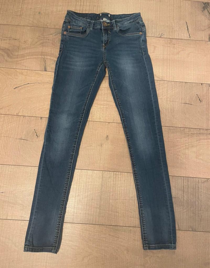 Blauwe skinny jeans, Ophalen of Verzenden, Zo goed als nieuw, Blauw, Overige jeansmaten
