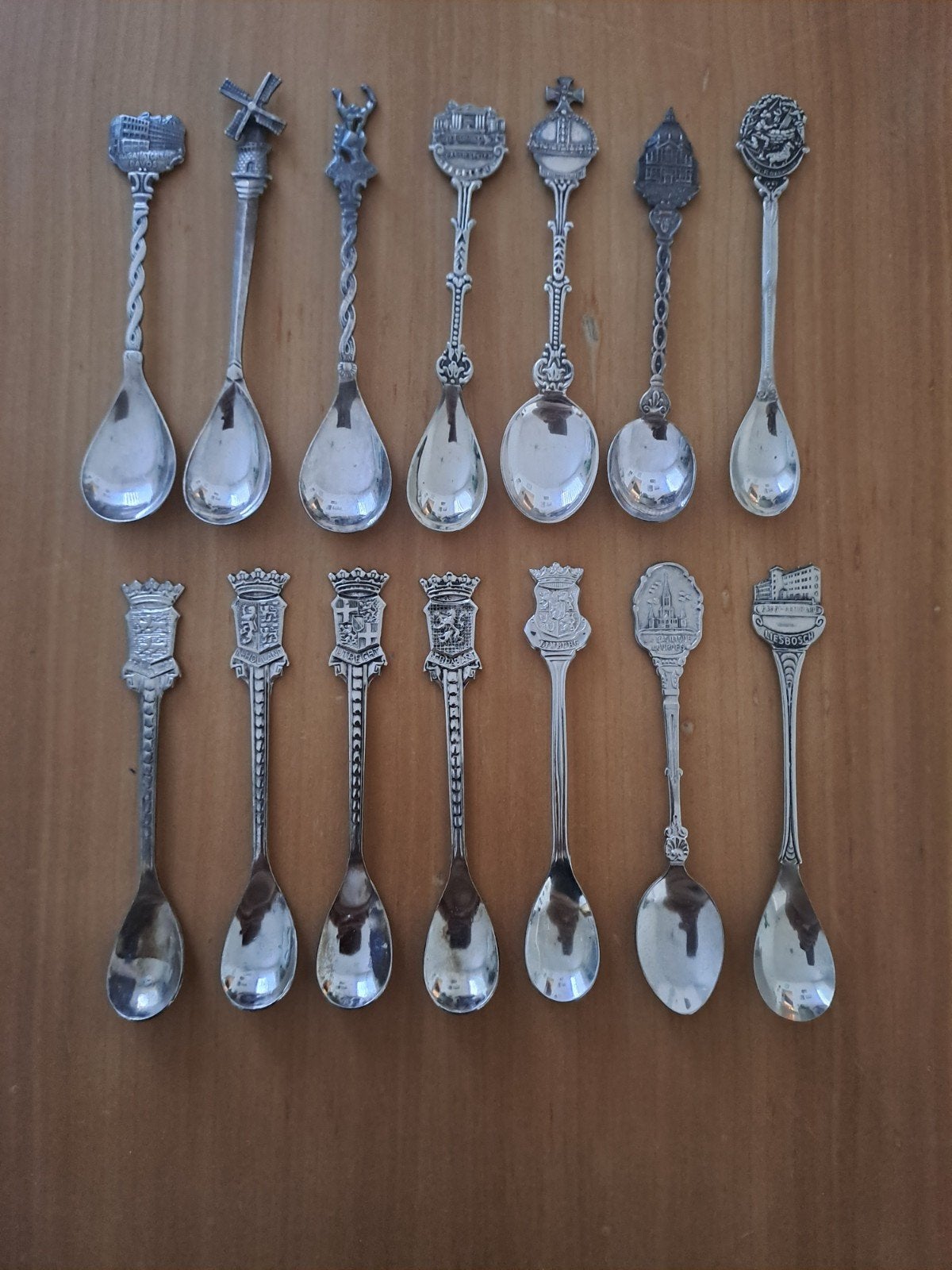 14 antieke zilveren herdenkings lepeltjes, Antiek en Kunst, Ophalen