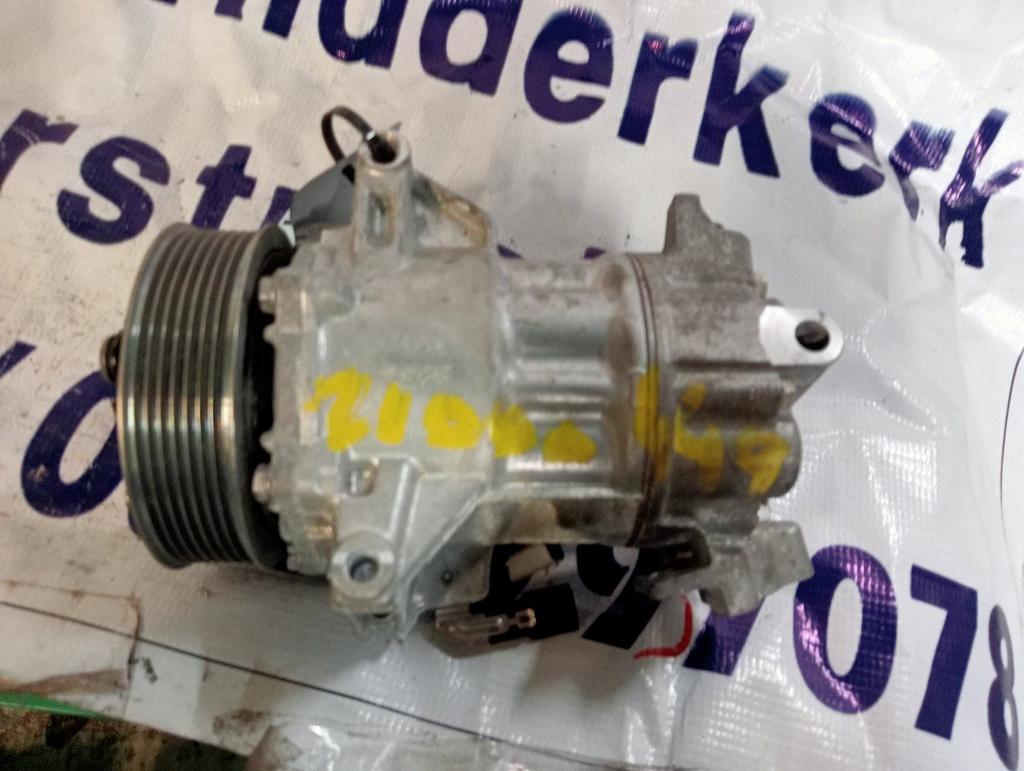 Aircopomp van een Renault Clio, Auto-onderdelen, Airco en Verwarming, Renault, Gebruikt, Ophalen of Verzenden