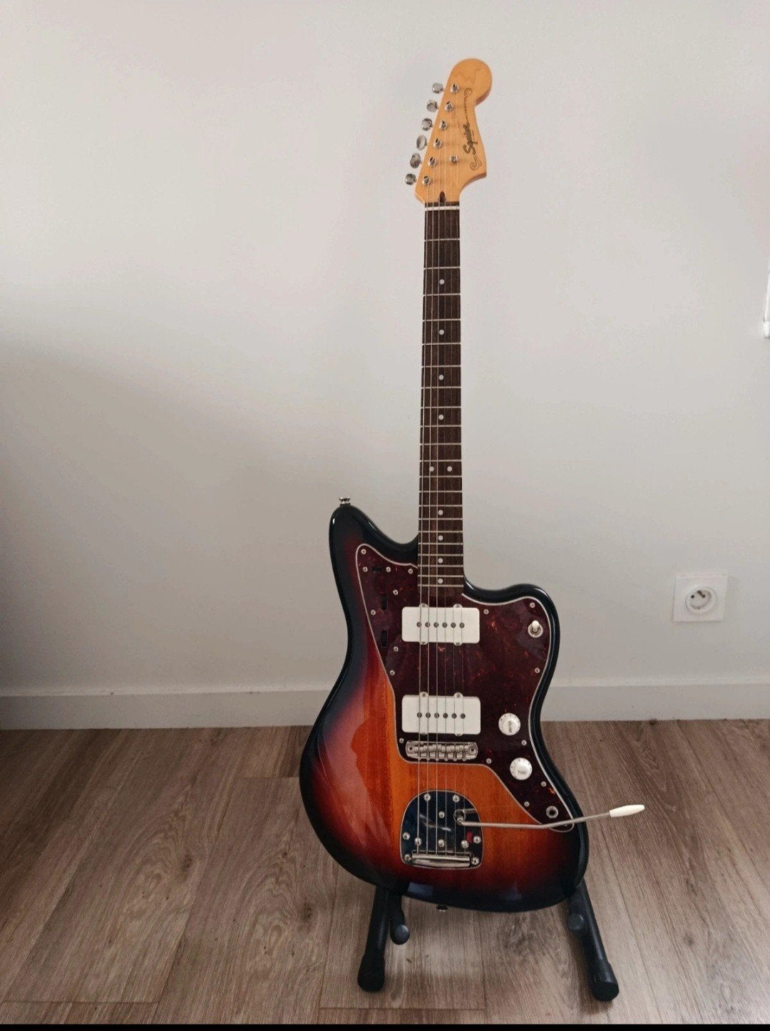 squier jazzmaster classic vibe 60s, Enlèvement, Comme neuf, Solid body, Fender