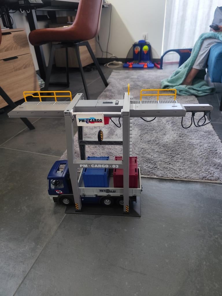 Playmobil PM cargo beweegbare laadkade met cargotruck, Enfants & Bébés, Jouets | Playmobil, Enlèvement