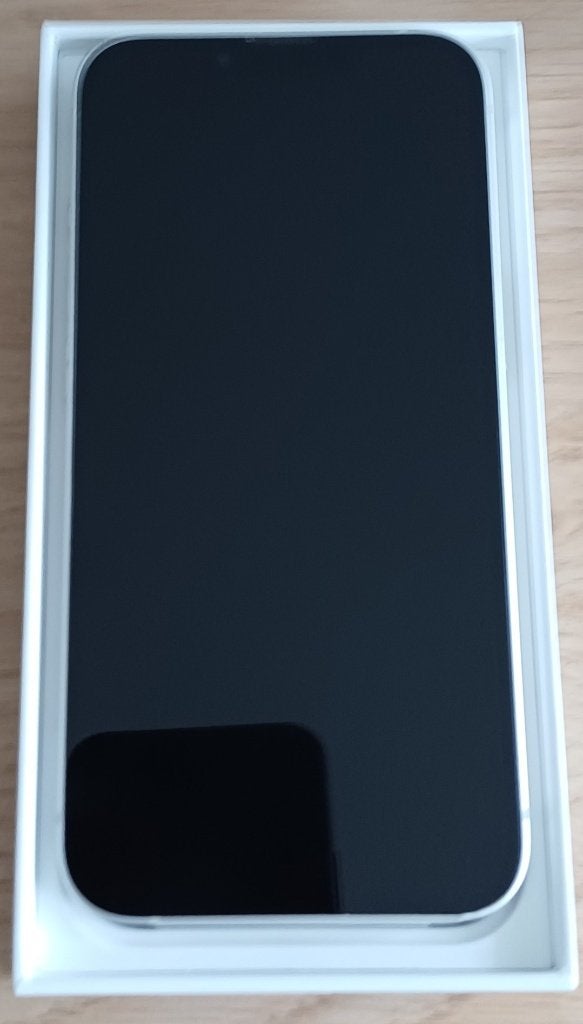 iPhone 13 256 GB + 15 Coques et accessoires, Télécoms, IPhone 13, Autres matériaux, Enlèvement, Utilisé