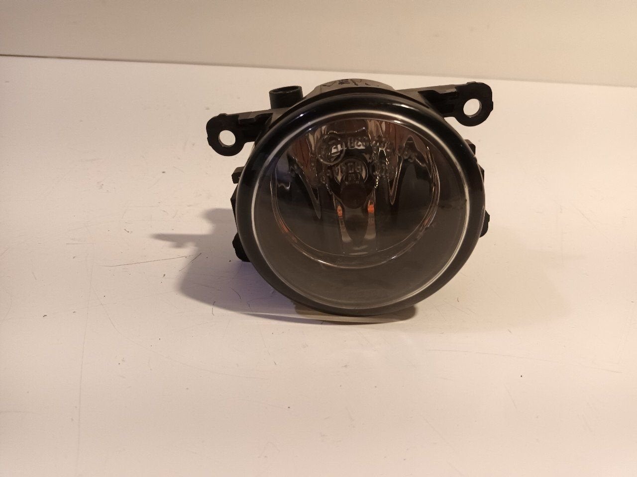 Mistlamp links Suzuki Swift, Onderdelen@venauto.nl, Van der Ven Autorecycling B.V., Ettenseweg 76, 4706 PB Roosendaal, The Netherlands