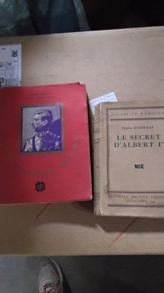 Militaria 14 18, Enlèvement ou Envoi, Armée de terre, Livre ou Revue