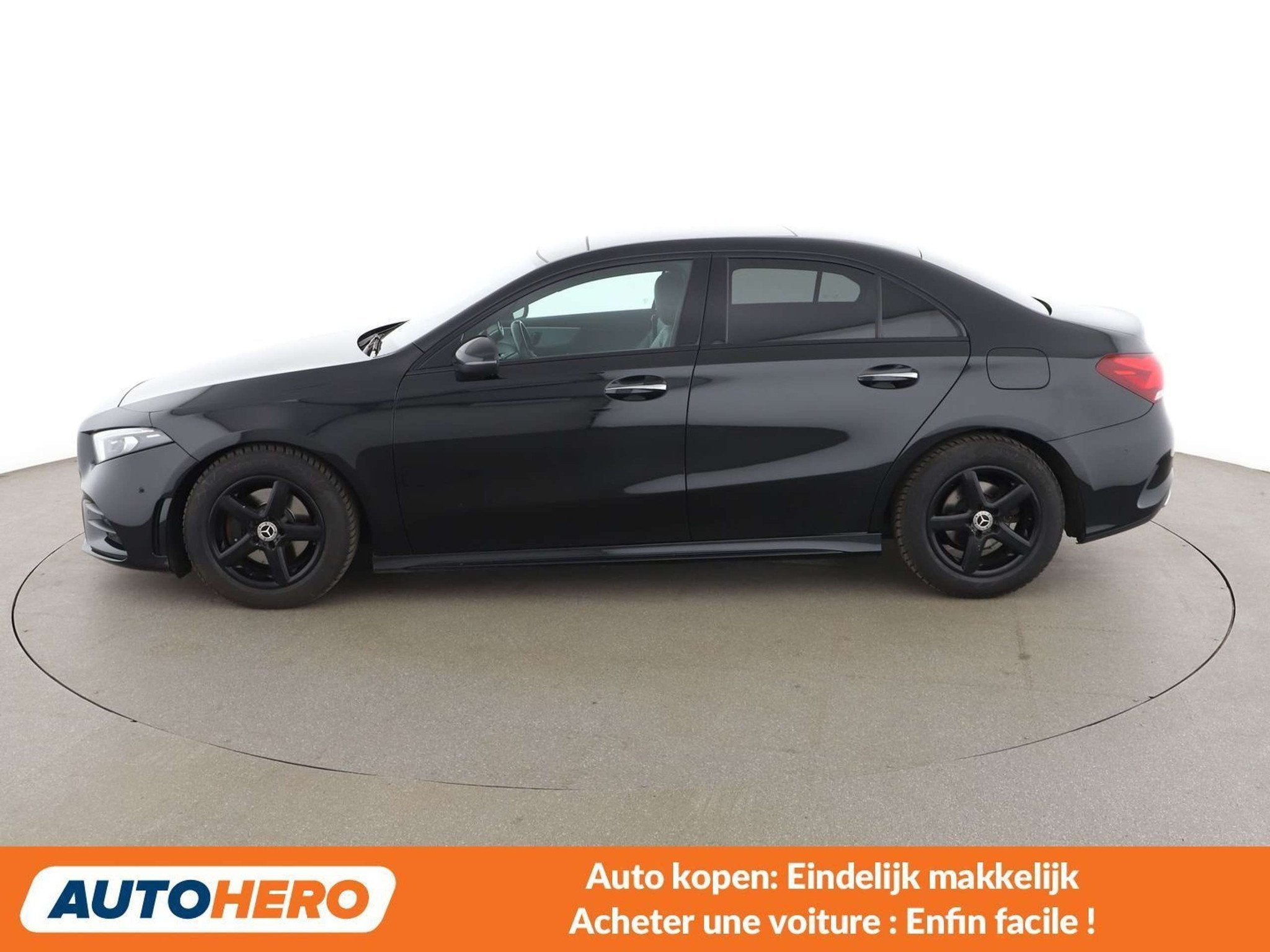 Mercedes-Benz A-Klasse 180 A 180 d AMG Line (bj 2021), Auto's, 4 deurs, Gebruikt, Lichtsensor, 116 pk