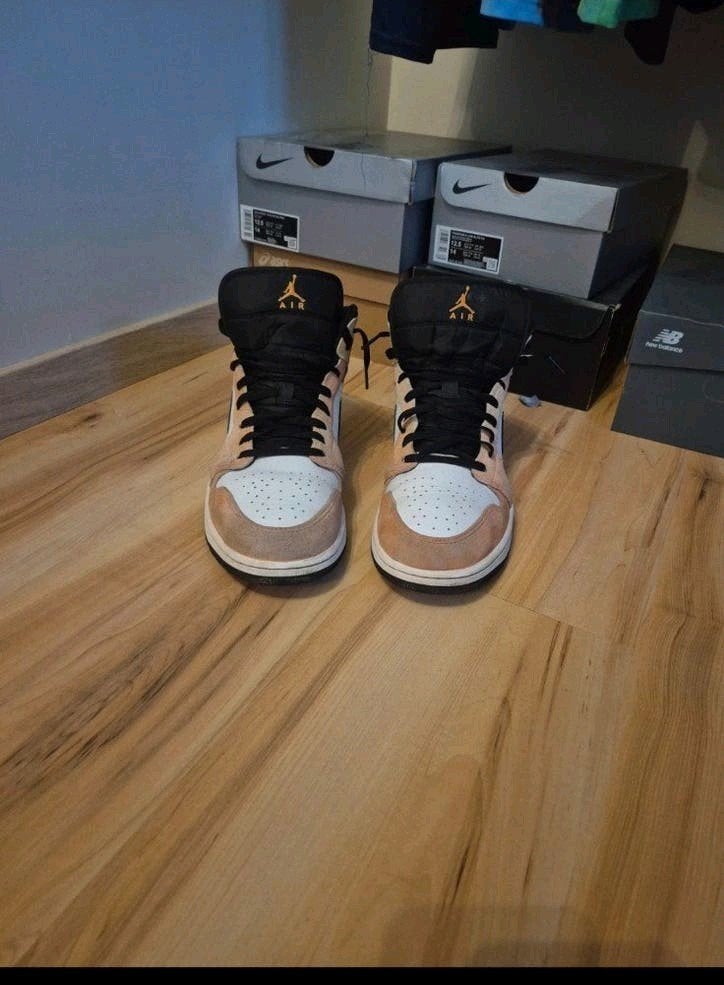 Jordan 1 high, Overige kleuren, Ophalen of Verzenden, Zo goed als nieuw, Sneakers