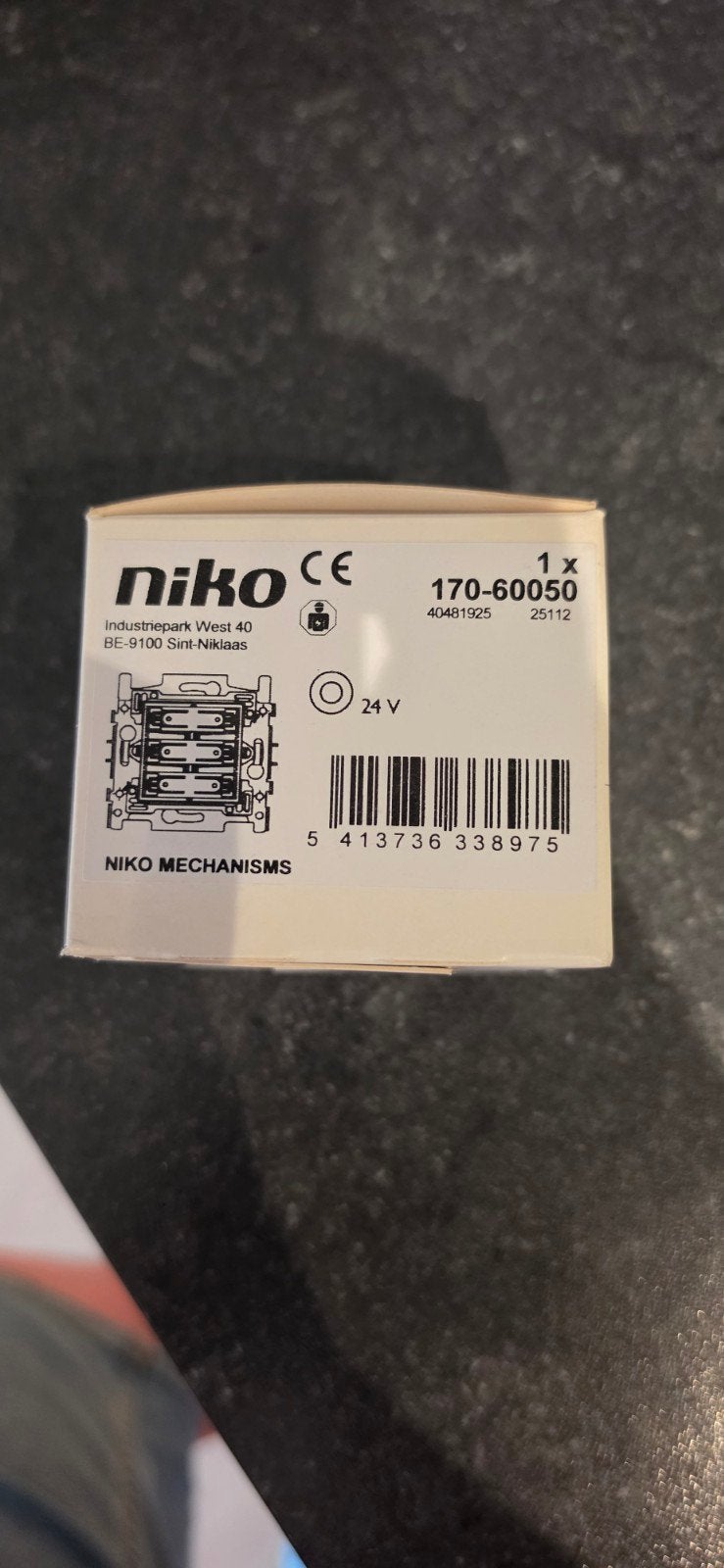 Niko 6-voudige drukknop 24V – Nieuw / ongebruikt, Ophalen of Verzenden