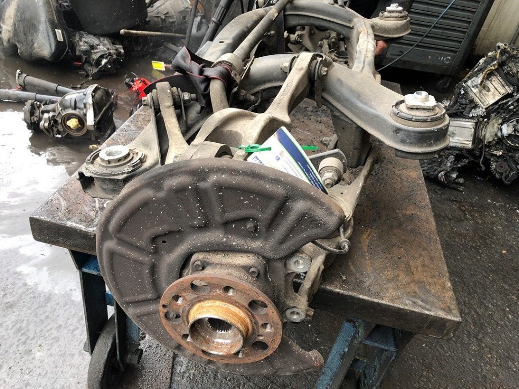 FUSEE LINKS ACHTER Mercedes-Benz C (C205) (|A2053501514|), Gebruikt, Mercedes-Benz, Dialog.mb@mercedes-benz.com, Mercedes-Benz AG
