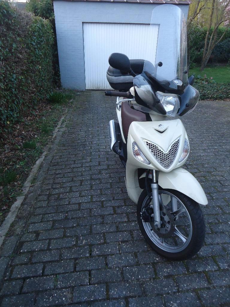 Bromfiets Suzuki, beige, perfecte staat, 10455 km!, Fietsen en Brommers, Ophalen, Gebruikt, Overige typen, Suzuki