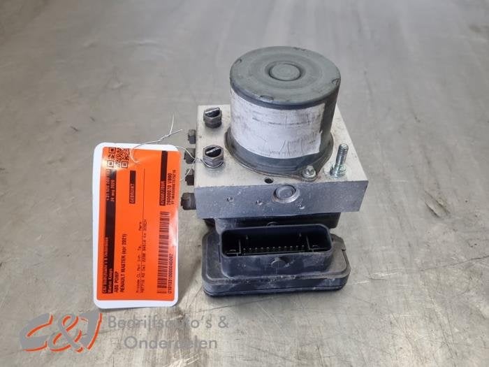 Pompe ABS d'un Renault Master, Renault, -, 3 mois de garantie, Utilisé