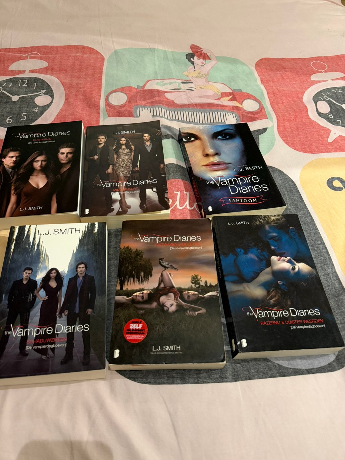 6 boeken the vampire diaries, Boeken, Ophalen of Verzenden, Zo goed als nieuw