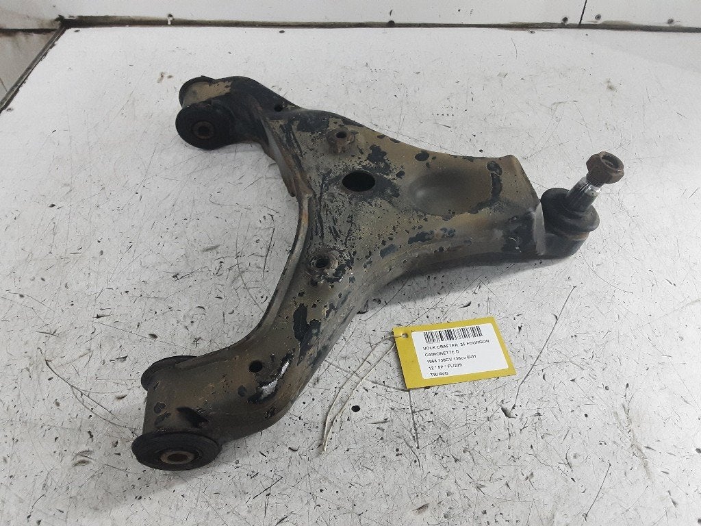BRAS DE SUSPENSION AVANT GAUCHE (TRIANGLE) Crafter, Volkswagen, Mevr. I. Hauben, Utilisé, Rue de l'Espoir 34 34
4030  GRIVEGNÉE, BE