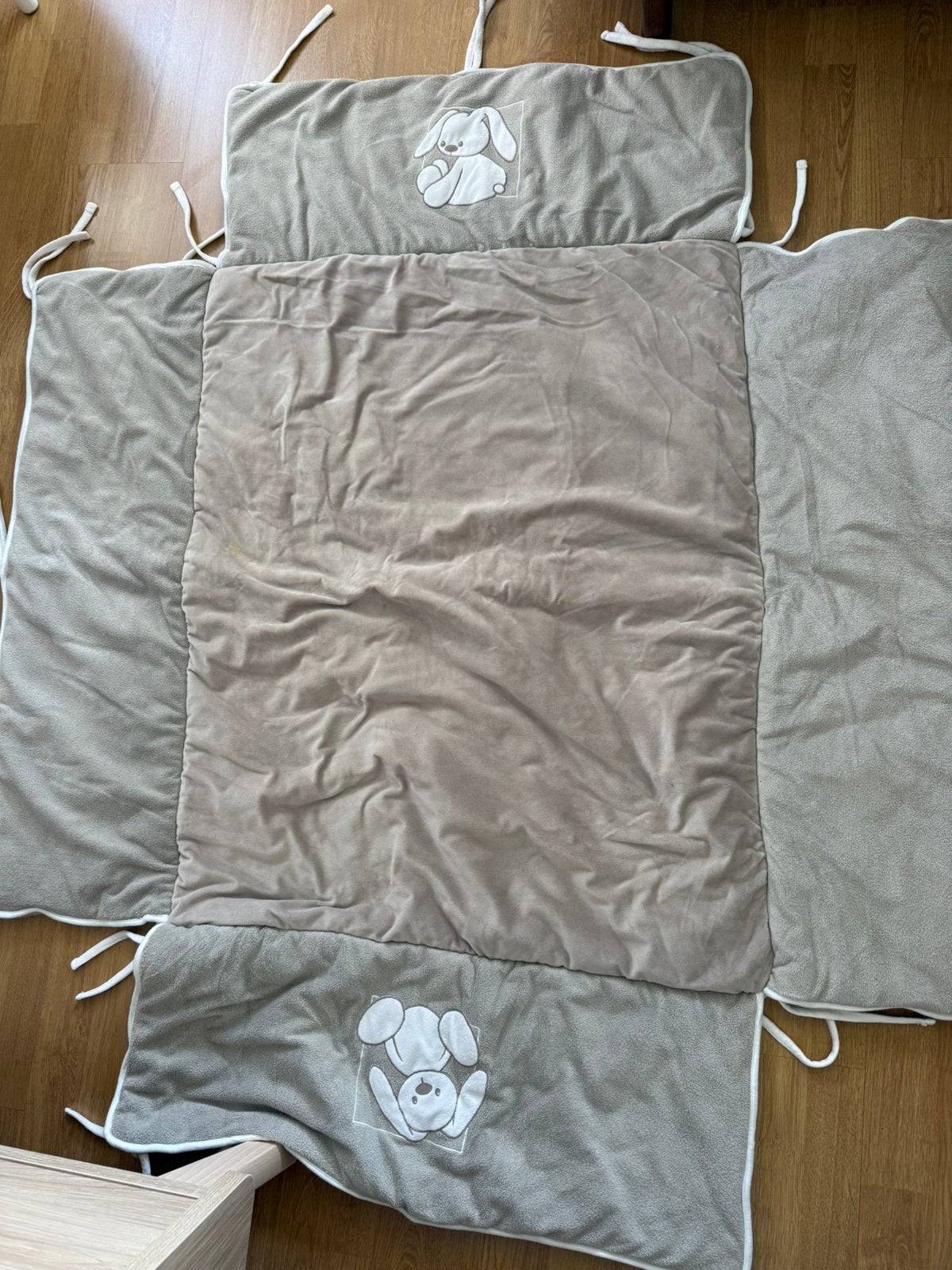 Tapis de parc avec bords, Enlèvement, Utilisé