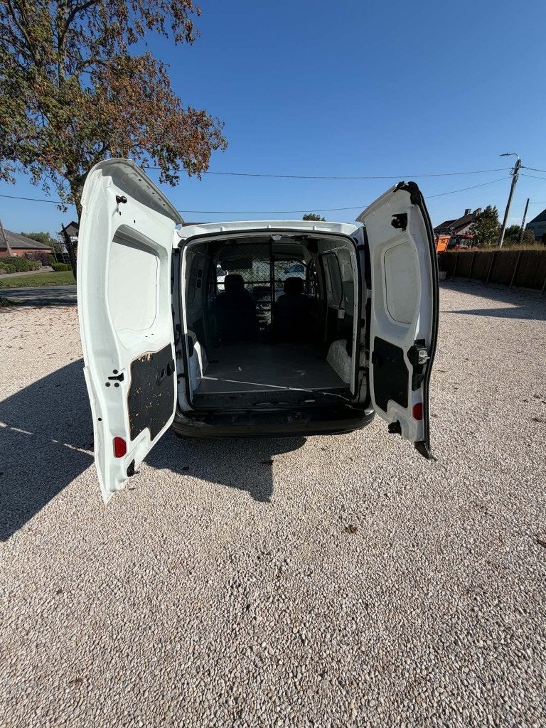 RENAULT KANGOO 1.5 DCI  LICHTE VRACHT 2500  ((  nu  1990)), Auto's, Diesel, 1500 cc, Particulier, https://public.car-pass.be/vhr/1af2ec69-75b8-4579-9199-00ee1e418d94