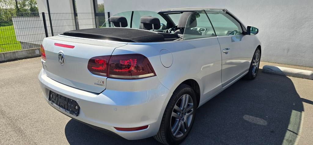 VW GOLF Cabrio 1.6 TDi 130.000km Bluemotion Clim Ja  Euro5✅️, Auto's, Volkswagen, Voorwielaandrijving, Euro 5, Stof, Zwart