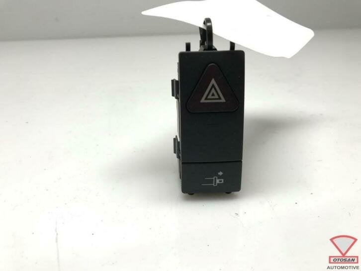 mercedes classe e coup 10 alarmlichtschakelaar a2079053500, Mercedes-Benz AG, Mercedes-Benz, Utilisé, Mercedesstrasse 120
70372  Stuttgart, DE