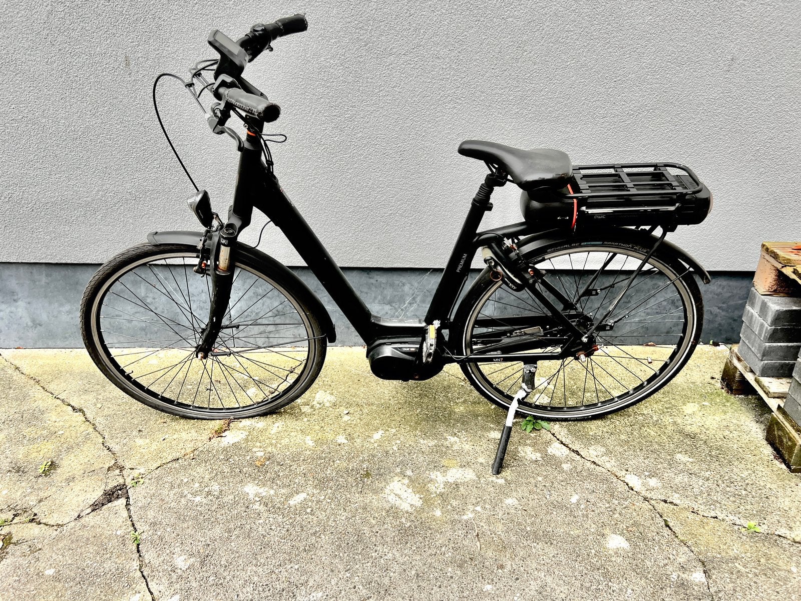 Fiets 28 inch geen oplader fiets werkt prima geen fout code, Fietsen en Brommers, Ophalen, Zo goed als nieuw