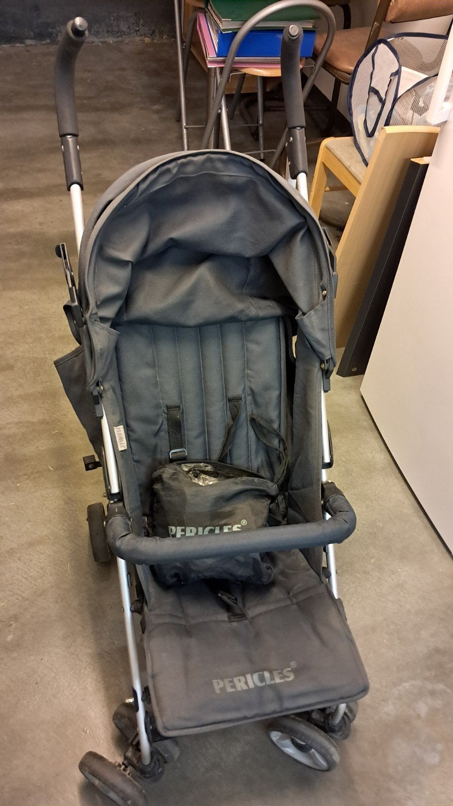 PERICLES kinderwagen, Ophalen