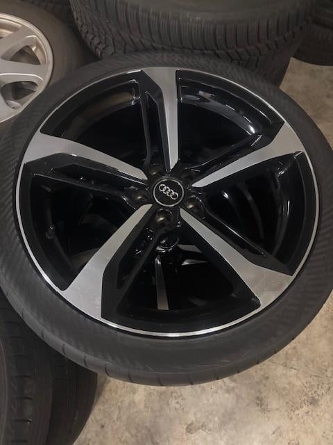 Occasie zomersets Audi-Bmw-Volvo-Porsche-Range Rover, Ophalen, Overige maten, Zomerbanden, Velg(en)