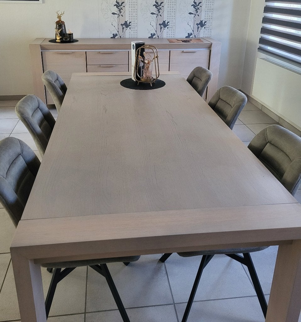 Eettafel met dressoir, Huis en Inrichting, Ophalen, Gebruikt, 200 cm of meer, 50 tot 100 cm