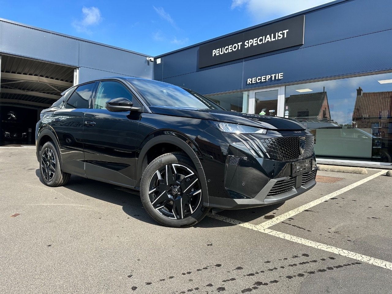 Peugeot 3008 Allure (bj 2025, automaat), Auto's, Automaat, Gebruikt, 144 pk, Zwart