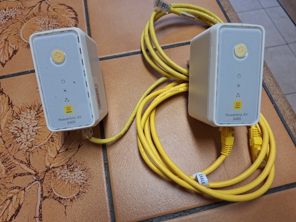 Telenet POWERLINE AV 6400, Enlèvement, Comme neuf, Telenet