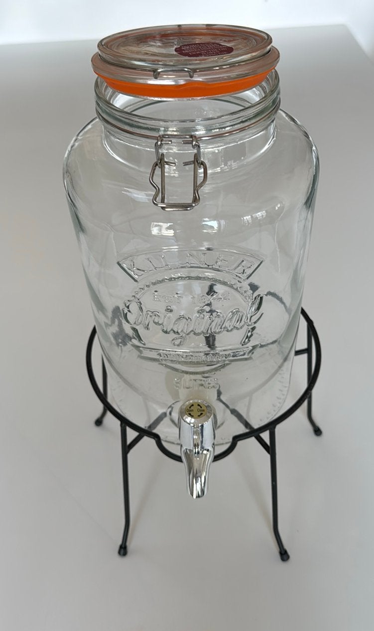 Glazen drankdispenser met kraantje – incl. metalen standaard, Huis en Inrichting, Woonaccessoires | Stolpen, Zo goed als nieuw