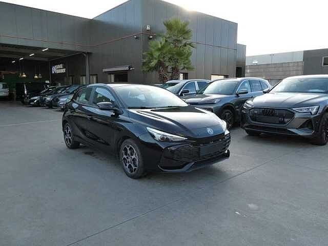 MG MG3 1.5 i 115pk Comfort Luxe Camera '25 17000km (11571), Autos, Achat, Euro 6, Entreprise, Boîte manuelle