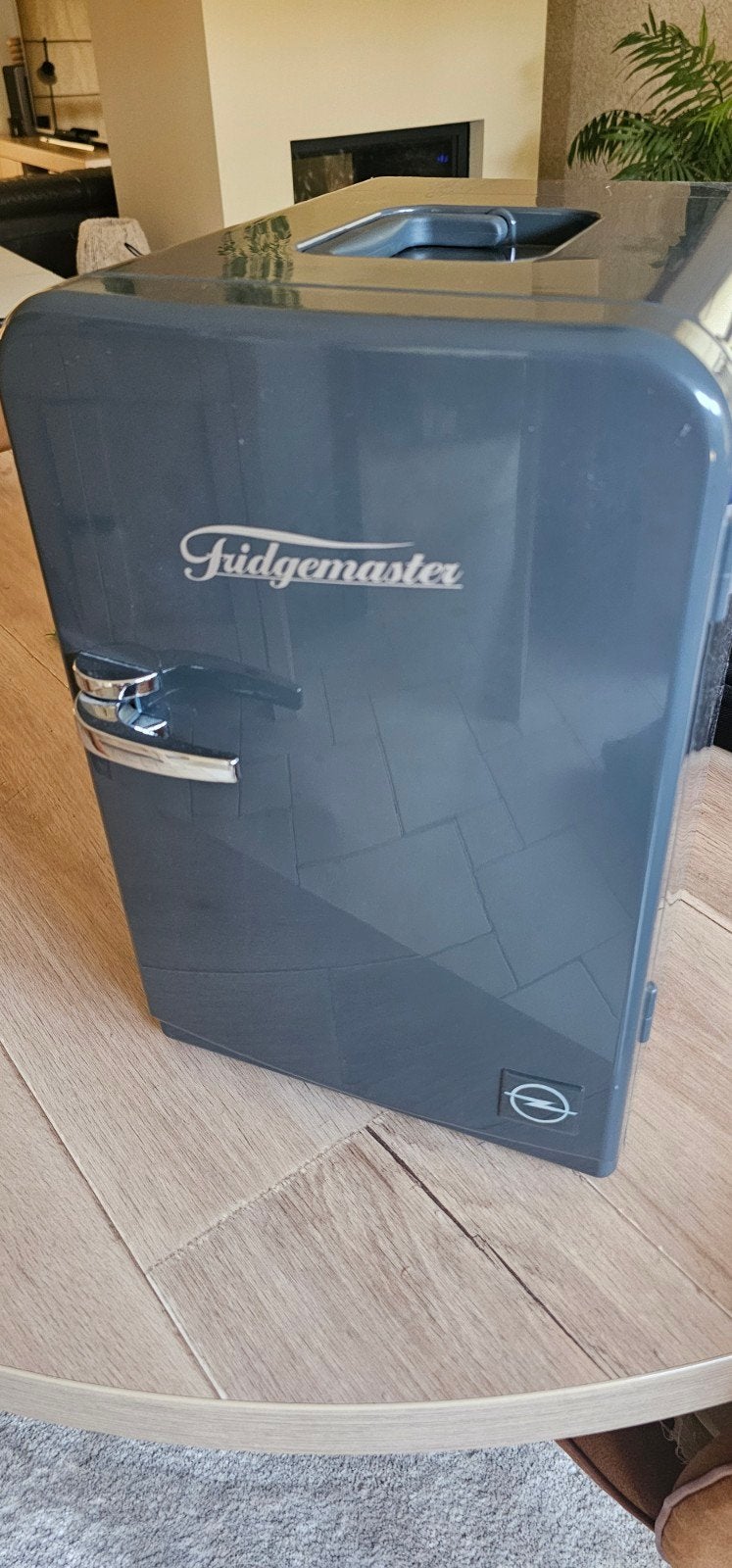 Mini koelkast van opel, Ophalen, Zonder vriesvak, Minder dan 75 liter, Minder dan 45 cm