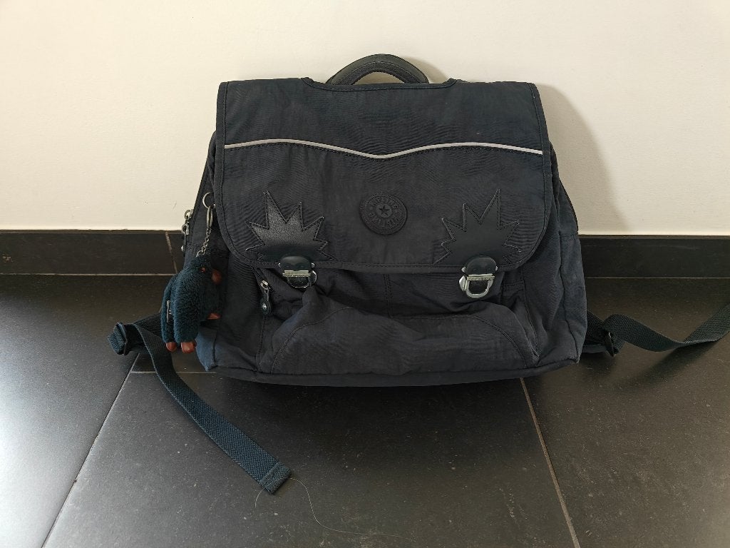 Boekentas merk Kipling., Enlèvement, Utilisé