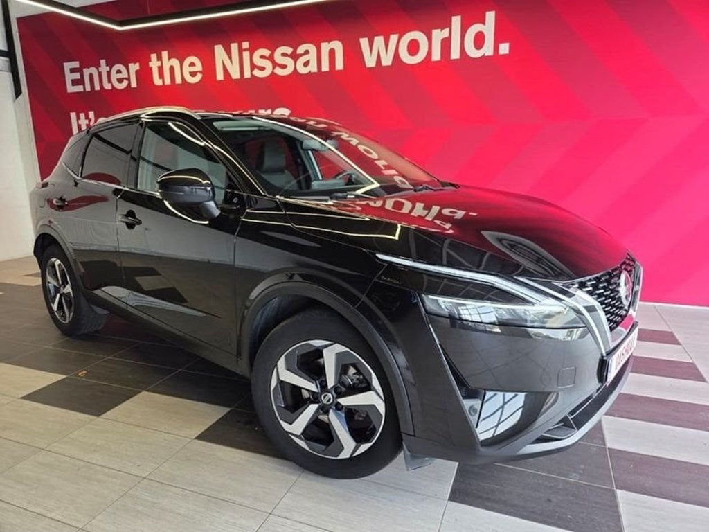Nissan Qashqai 1.3 N-Connecta / Xtronic / Pano / 360°, USB, Zwart, 5 zetels, 5 deurs