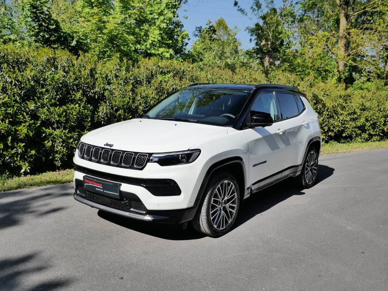 Jeep Compass 4Xe SUMMIT 240PK+GARANTIE TOT 48 STE MAAND, Auto's, Automaat, 4 cilinders, Wit, Bedrijf
