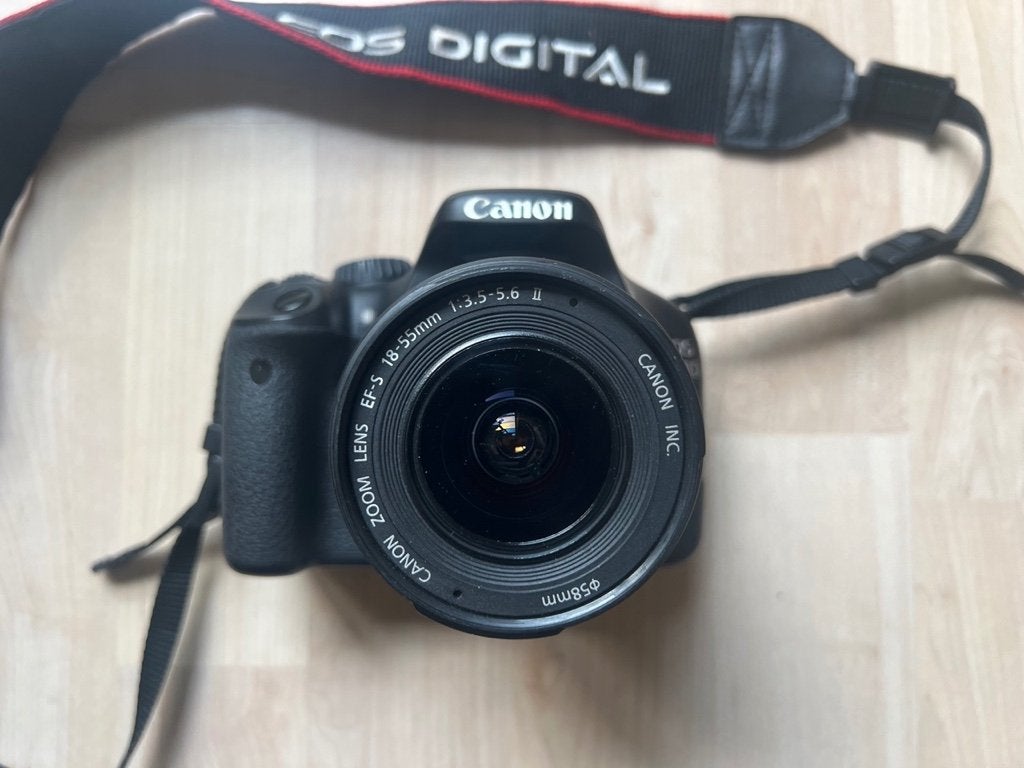 Canon Eos 550D camera, 18 mégapixels, Enlèvement ou Envoi, Canon, Utilisé