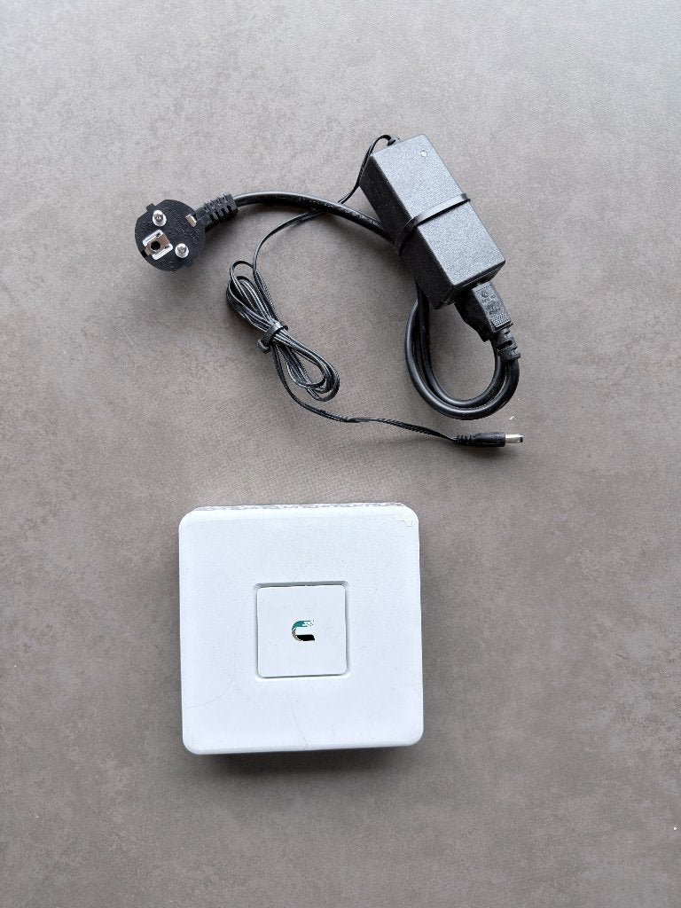 Ubiquiti UniFi Security Gateway (USG) – router/firewall, Enlèvement ou Envoi, Utilisé, Routeur, Ubiquiti Unifi