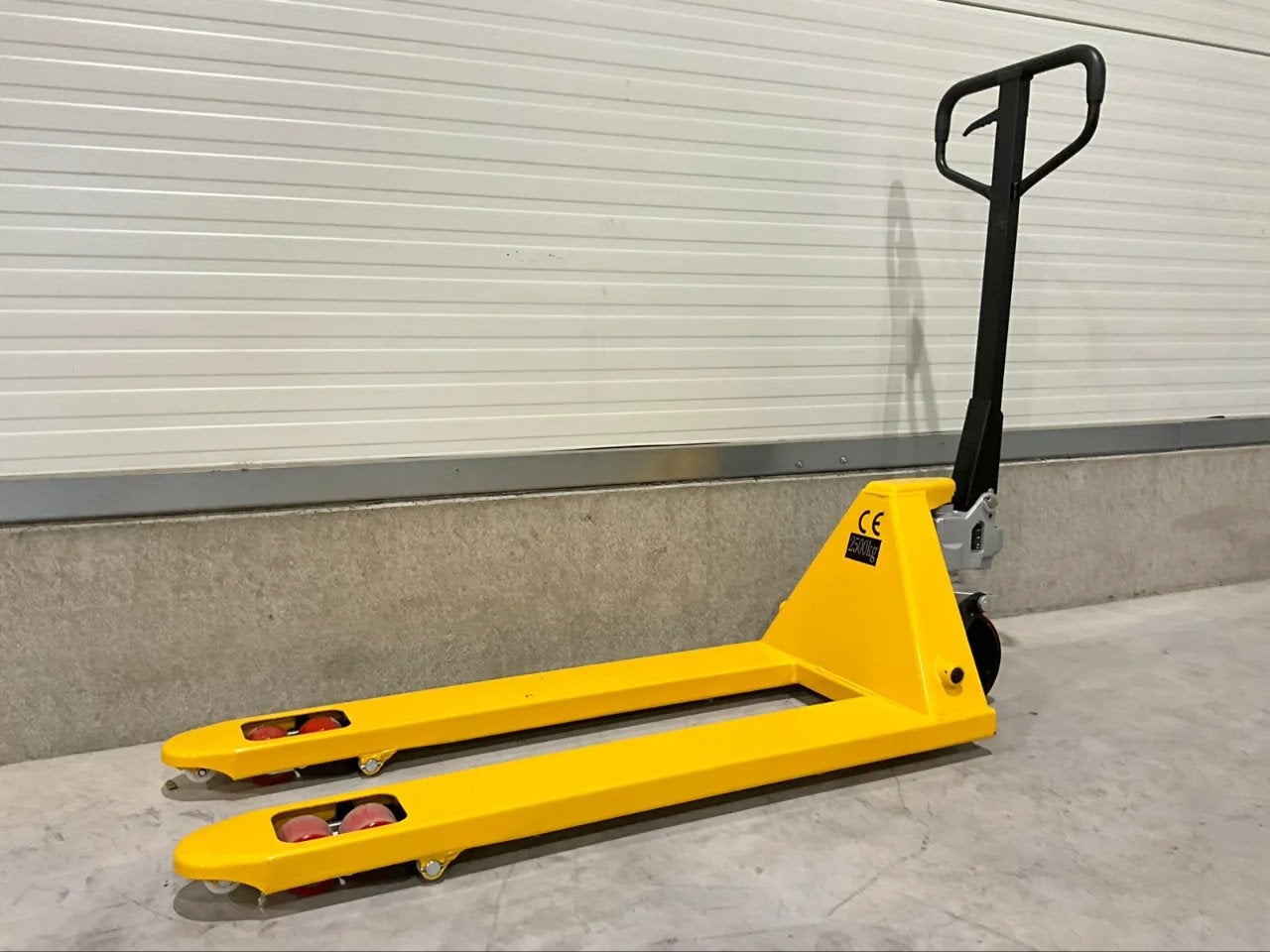 HPT-A 2500 Hand hydraulische palletwagen, Articles professionnels, Machines & Construction | Chariots élévateurs & Transport interne
