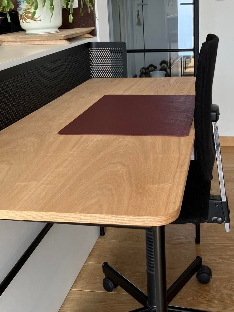 Stijlvol bureau 60€, Huis en Inrichting, Bureaus, Zo goed als nieuw, Ophalen